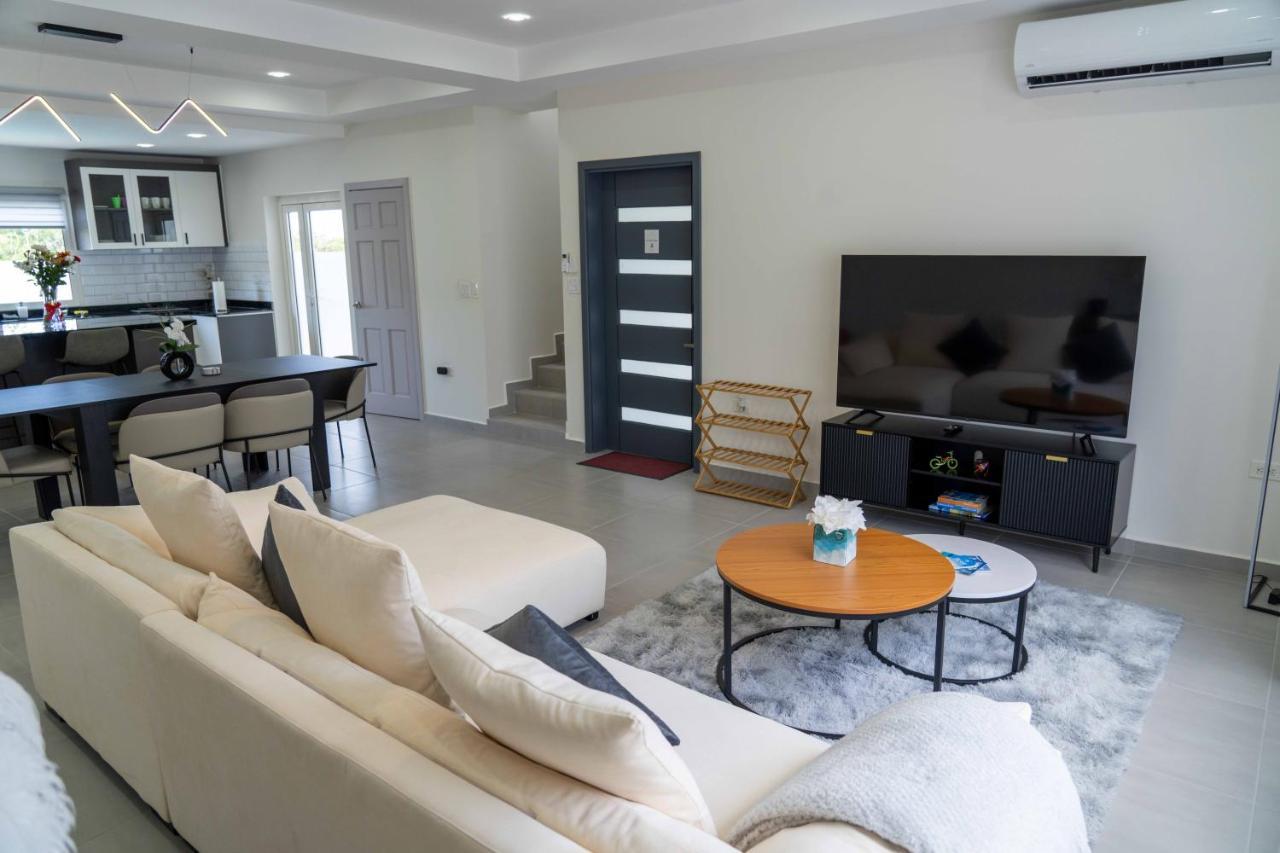 Spacious 3Br Home With Own Private Cozy Pool Koolbaai Ngoại thất bức ảnh